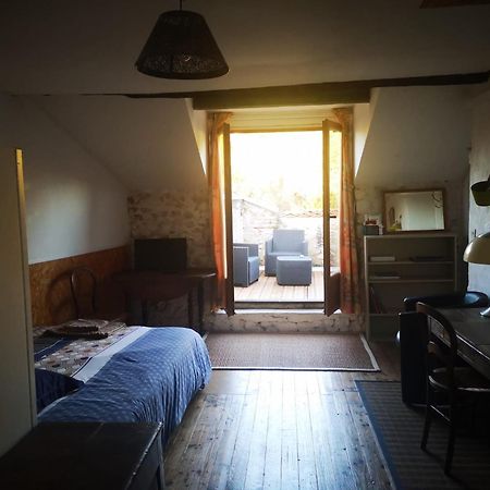 Chambres Avec Salle De Bains Et Cuisine En Centre Ville Argenton Sur Creuse Luaran gambar