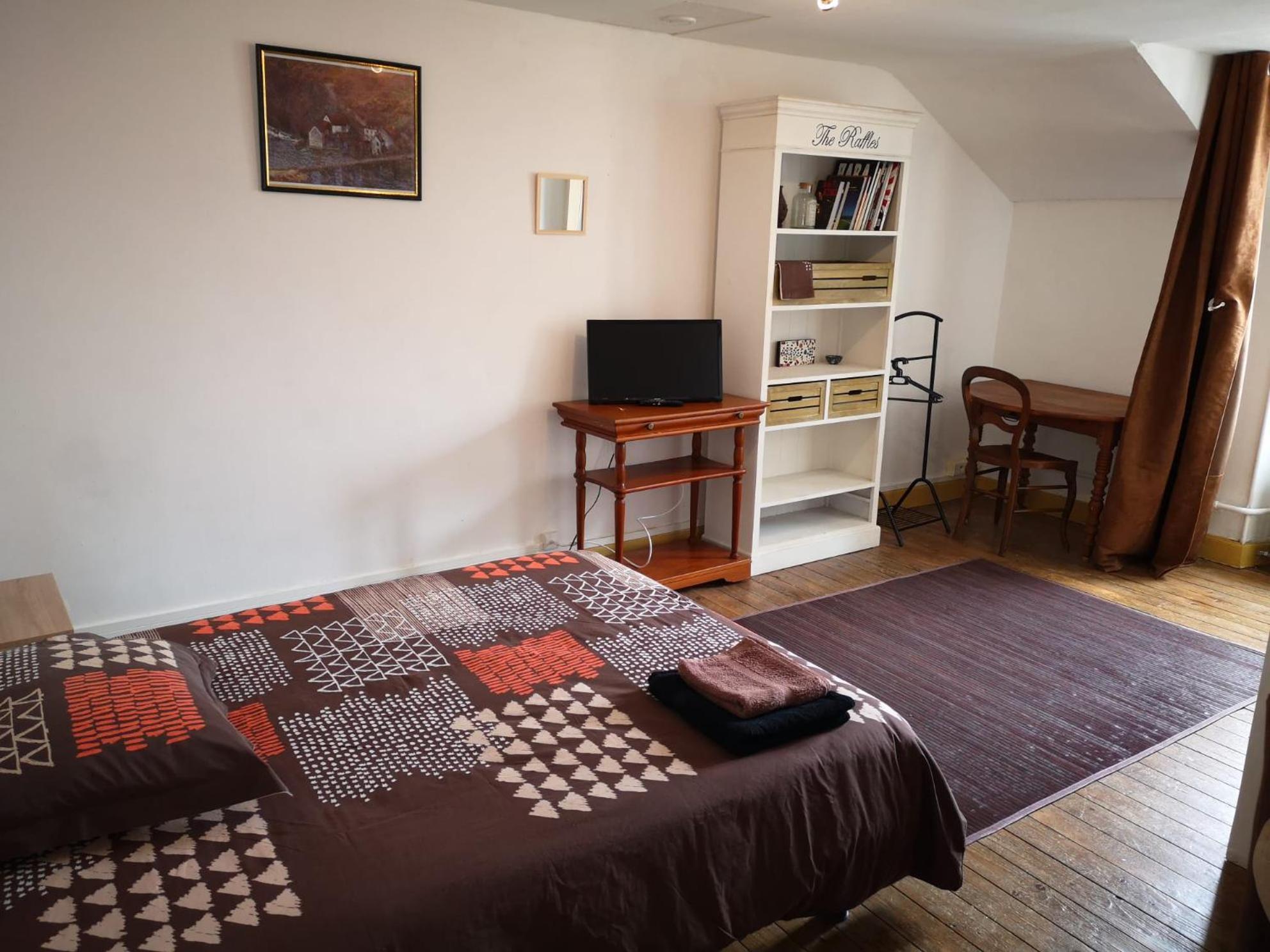 Chambres Avec Salle De Bains Et Cuisine En Centre Ville Argenton Sur Creuse Luaran gambar