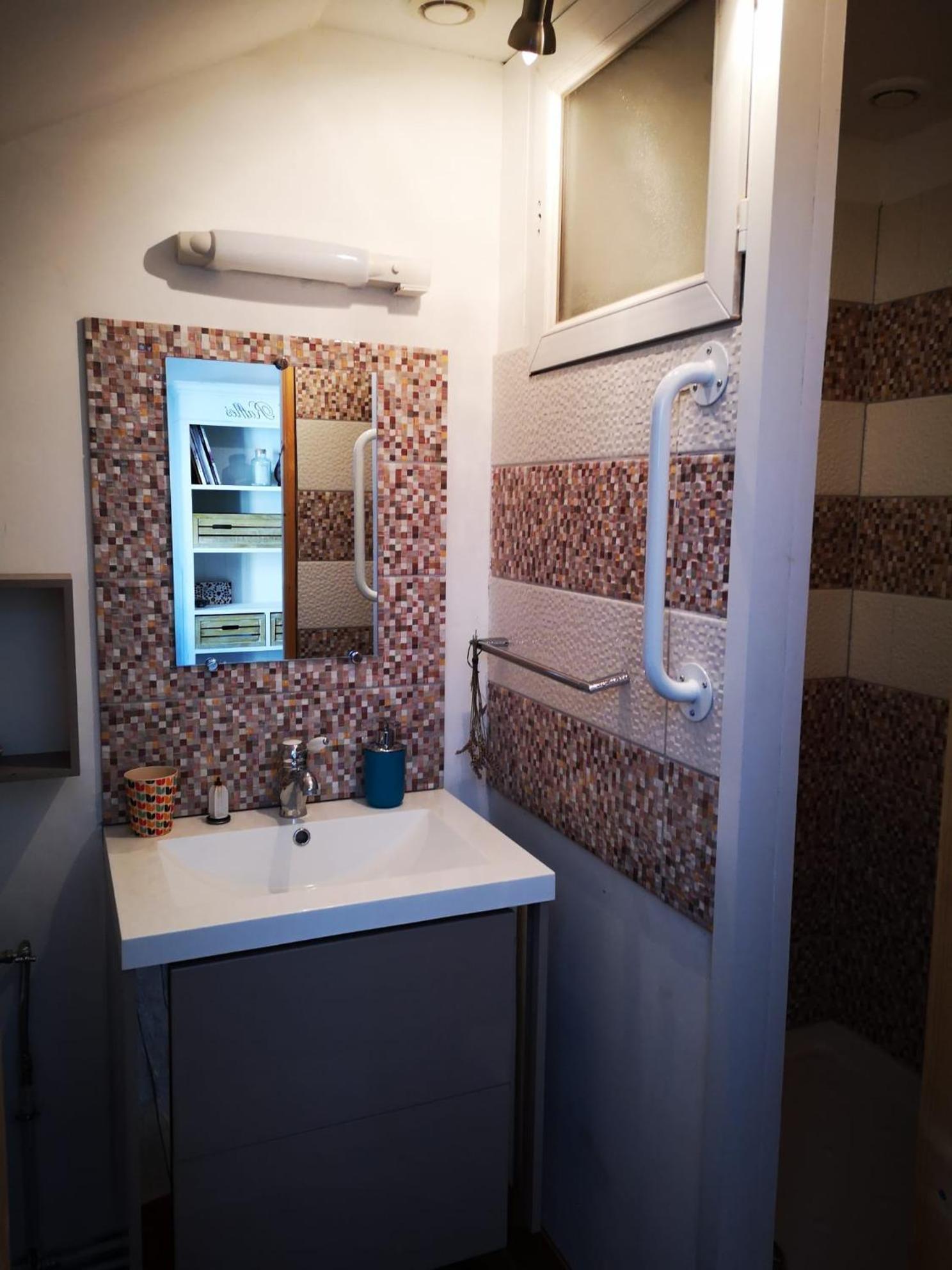 Chambres Avec Salle De Bains Et Cuisine En Centre Ville Argenton Sur Creuse Luaran gambar