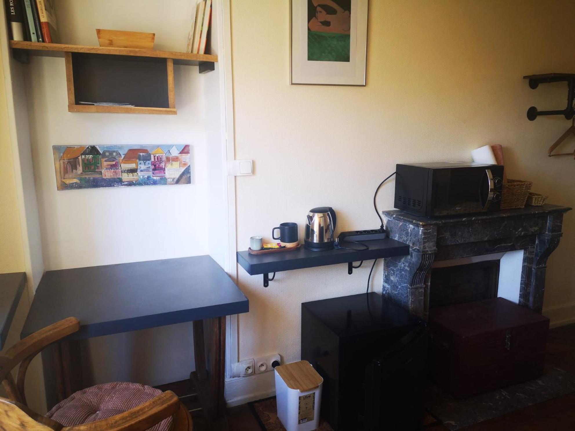 Chambres Avec Salle De Bains Et Cuisine En Centre Ville Argenton Sur Creuse Luaran gambar