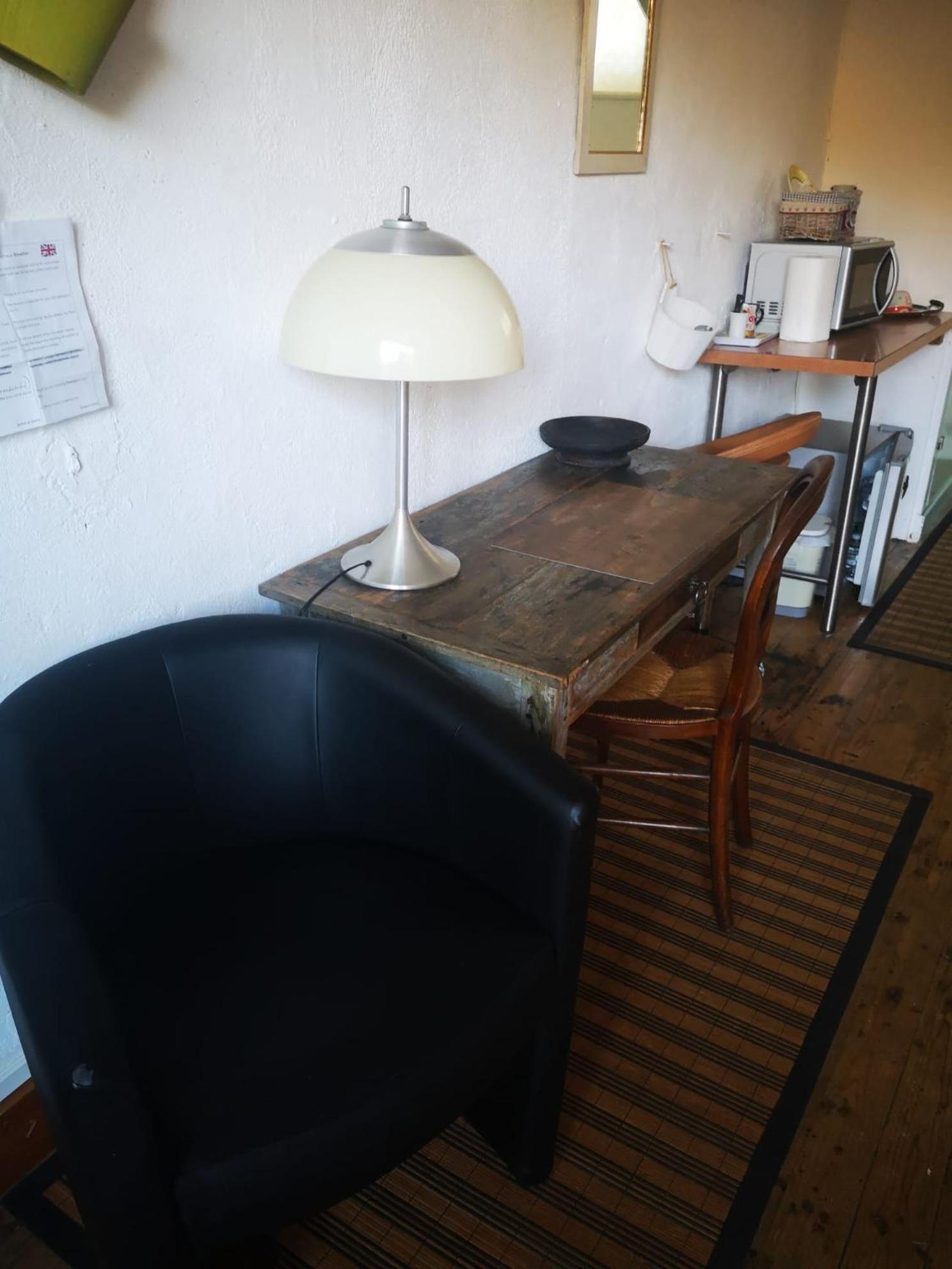 Chambres Avec Salle De Bains Et Cuisine En Centre Ville Argenton Sur Creuse Luaran gambar